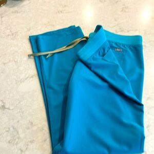 Figs Livingston scrub pants women’s Large Tall- Teal- NWOT